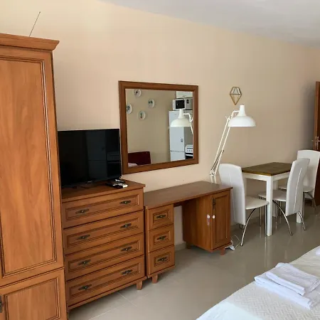 Apartment Near The Beach *